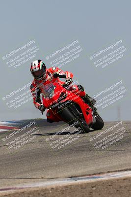 media/May-22-2023-Fastrack Riders (Mon) [[ae7626d9d8]]/Level 2/1230pm (Outside Grapevine)/